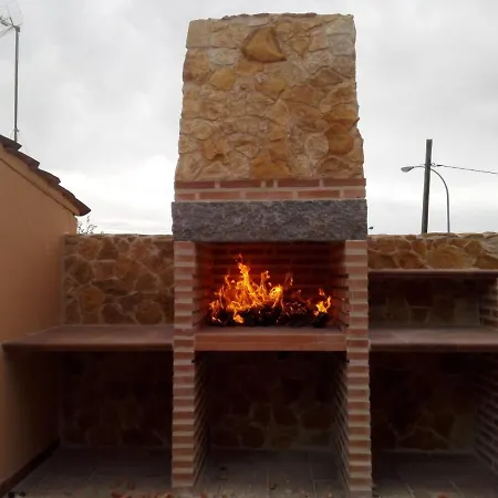 Casa de Férias La Cerca De Torrecaballeros, A 10 Min De Segovia