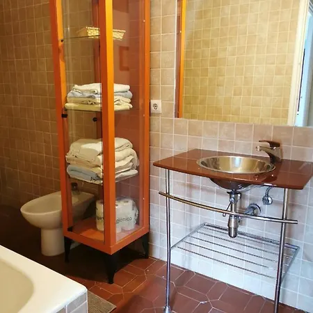 La Cerca De Torrecaballeros, A 10 Min De Segovia Holiday home