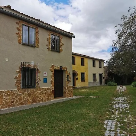 Casa de Férias La Cerca De Torrecaballeros, A 10 Min De Segovia Torrecaballeros